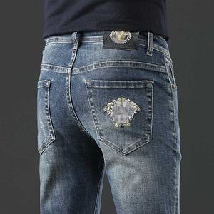 Herren Jeans Designer Herbstmodemarke Jeans Herren Leggings Slim Fit Dick Stickerei Medusa Blue Hosen