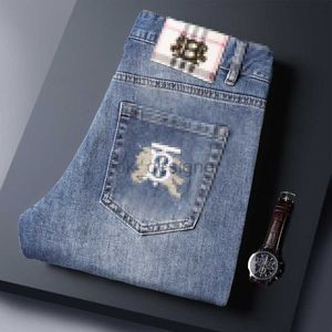 Мужские джинсы дизайнер вышитый вышитый осенний осенний бренд-джинсы.