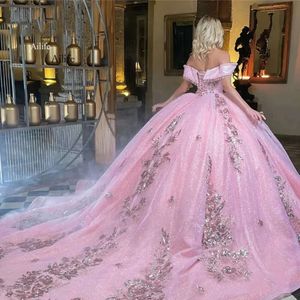 Pink Glitter Crystal Beading Tassel Ball Gown Quinceanera Dresses Off the Shoulder Sequined Appliques spets Sweet Vestido