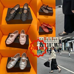 2024 With Box Designer Sandal ballet slipper slider flat dressing shoes dancing Women round toe Rhinestone Boat shoes riveted shoes size 35-40 GAI black