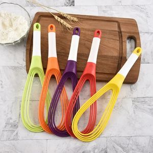 Mutfak Gadget 1pcs Çok Fonksiyonlu Döner Balon ve Düz Çırpma Yumurta Çırpıcı Plastik El Yoğurma Hamur Blender Yumurta Mikser Araçları