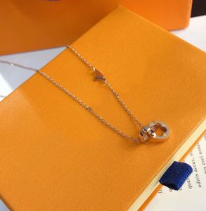 23SS Par Pendant Neckor Charm Designer Round Gold Necklace Women Gift Populära Fashion Jewelery Brand Beauul Good Nice8724522