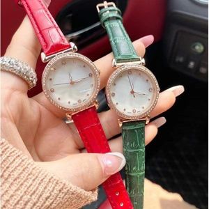 Sıradan Kadınlar İzler En İyi Marka Bilek Swatches Deri kayış elmas saati için Lady Girl Kadın Noel Hediyeleri Annenin Sevgililer Günü Mevcut Montre De Luxe