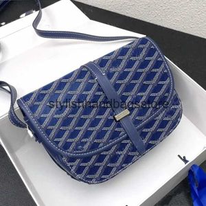 Bolsas de ombro bolsa de sela bolsa de designer bola crossbody mão mulher moda couro clássico estilo mensageiro bolsas h240417