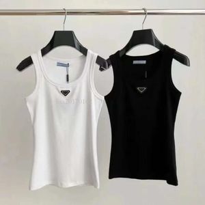 Designer Womens Tees Correct Style High Quality Cotton Tank Top Summer Fashion Sexy Crop Tshirt Sleeveless Knit Embroidery Backless Tops