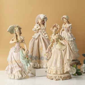 ヨーロッパのビクトリア朝の女の子の美容樹脂彫像装飾品ホームリビングルームデスクトップ彫刻クラフトキャビネットストア置物装飾240318