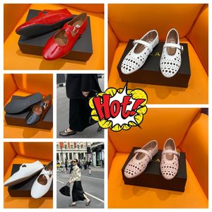 2024 With Box Dress Shoes Designer Sandals ballet slipper slider flat dancing Women round toe Rhinestone Boat office Luxury buckle GAI 35-40