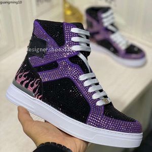 2023New High Tube Genune Leather Glitter Boots Cowhide Couple Thick Bottom Men Shoes Rhinestone Metal Skull Nnkle Boots GM010139