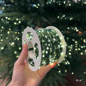 Koyu yeşil renkli ışıklar Noel ağacını aydınlatıyor 24V su geçirmez LED atmosfer ışıkları açık hava dekorasyonu için yeni bir seçim