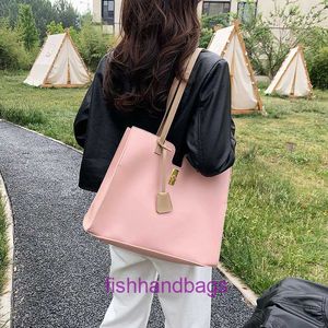 Фабрика оптовой оптом Selinss Tote Bags для продажи версии большой емкости сумки для подмышки женщины Новая модная контрастная тотация с оригинальным логотипом