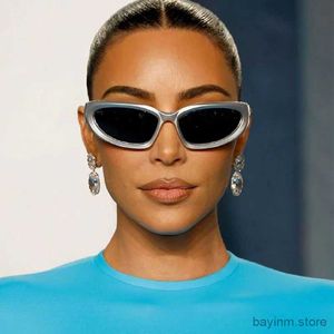 Güneş Gözlüğü 2024 Yeni Punk Güneş Gözlüğü Kadın Tasarımcı Kare Güneş Gözlüğü Erkekler Lüks Marka Gözlükleri UV400 Renkli Ayna Moda Gözlük