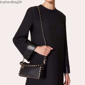 Bag Woman Vallentinos Bags Vlogoo Rock Designer Stud Fashion Womens 2024 Small Lychee Leather Handheld Single Shoulder Crossbody Underarm Lock Buckle Rivet