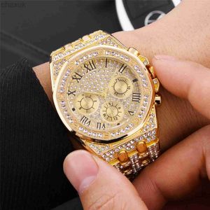 ساعة Wristwatches للرجال Top Brand Luxury Iced Out Clocks Business Quartz Wristwatch Hip Hop Gold Diamond Mens Reloj Hombre D240417
