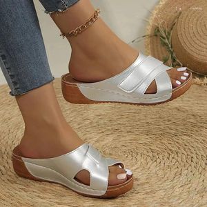 Платье обуви Rimocy Fashion Silver Wedge Sandals для женщин Лето 2024 г. Служевая платформа Слайды Удобные легкие пляжные тапочки 43