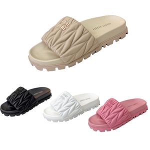 Summer Beach Designer Slipper Classic Made Made Sandals مصممة شهيرة Women Sandales Open Toe Tee Tee Chaussure All Weather Grip Shoes