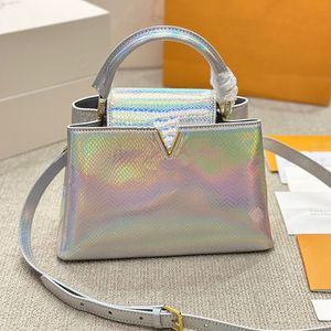 24ss Kadınlar Deri Deri Capusines Göz kamaştırıcı Renkler Diagonal Crossbody Bag Lüks Tasarımcı Çanta Kart Tutucu Açık Mekan Seyahat Cüzdan