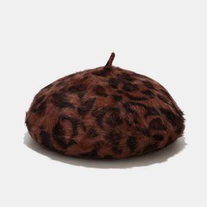 Beretas TJBL 2020 Autumn Inverno leopardo impressão quente coelho pur chapéus octogonais para mulheres e garotas Painter Hat Beanie Cap 11 D24417