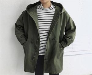 Kapuzenmänner Trench Coat Big Pocket Men Trench Coat Frühlingsfleisch lässig losen Trenchcoat 2018 Single Breasted Army Green A52939144043