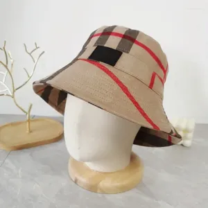 Wide Brim Hats Designers Bucket Hat Woman Summer Le Bob Artichaut Sunshade For Outdoor Travel