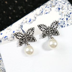 Brincos de estúdio Marca vintage para mulheres jóias de luxo Moda Butterfly Designer Eardrop Pearl Lady Party Party