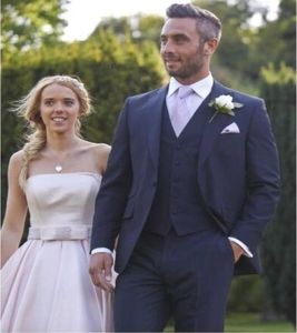 2019 Navy Blue Slim Fit Wedding Tuxedos Groom Tuxedo Jacketpants Men Suits Groomsmen Suits Custom Mad4679787の販売