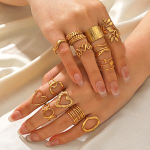 15 fashionable geometric pattern hollowed out 18k gold-plated rings created by designers, suitable for high-quality rings for men and women