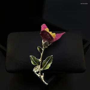 ブローチ1735重工業の手作りの刺繍入り花の生地ブローチエクサイテイトハイエンドエナメルピン女性スーツコサージジュエリーアクセサリー