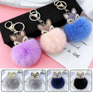 Keychains Lanyards Söt mini Fox Pendant Keychains For Women Girls Fluffy Fur Key Ring Chains Pompom Ball Rhinestone Car Keyring Holder Charm Bag D240417