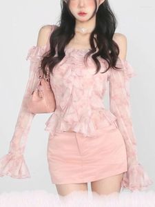 Arbetsklänningar Autumn Sexig Sweet Two Piece Set Women Pink Floral Print Fashion Kjol Suit Female Ruffle Flounce Designer Elegant 2024