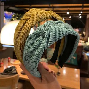 Headbands Female Retro Knitting Headband Solid color Knotted Hairband Head Bands Simple Wide Knot Hair Hoop Bezel Hair Accessories Y240417