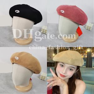 Luxus Frauen Berets Designer Nylon Beret 4 Farben Frühling Sommer Flat Hut Outdoor Casual Vielseitiger Hut