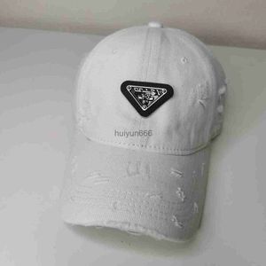 Mens designer baseball cap womens hat caps 2024 Spring Washed Perforated Cotton Inverted Fashion Baseball Hat Outdoor Duck Tongue Hat