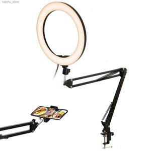 Selfie fotografiche di illuminazione continua con luce RGB a LED circolare da 26 cm e 33 cm equipaggiata con un tablet desktop a braccio lungo utilizzato per le riprese in alto di video mobile video live