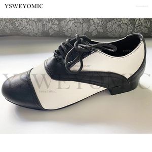 Buty taneczne 2024 Biała czarna skóra wysokiej jakości zamszowa podeszwa zewnętrzna 1 -calowa 1,5 -calowa pięta latynoska dla mężczyzn