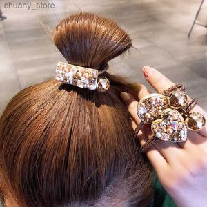 Hårgummiband Enkelt temperament Pearl Crystal Head Rope Girl Hair Ring With Diamond Net Red HeadDress Tie Balls Hair Rope Holster Y240417