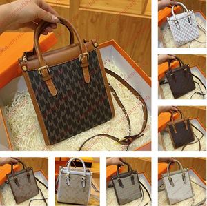 Designer Tote Women Sac Plat BB Handväska på thego Totes M Mobiltelefon Bag Kor Korse Leather Axel Crossbody Shopping Clutch Wallet Coa Hobo Purse Ladies Satchels Satchels