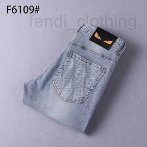Herr jeans designer märke ff brev sommar tunt high-end ljus lyxkoreansk smal fit modet trendiga mångsidiga byxor stor asiatisk storlek 29-42 QX07