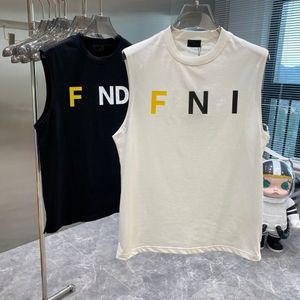 イタリアのデザイナーメンズTシャツヨーロッパレターグラフィック印刷ファッションメンノースリーブTシャツ女性トップカジュアルカジュアルコットンウエストコートタンク