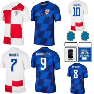 Croácia adulta 11 Brozovic Soccer Jersey 2024 EURO CUP 15 PASALIC 4 Perisic 7 Rakitic 17 Mandzukic 7 Majer 9 kits de camisa de futebol nacional vlasic kramaric vlasic