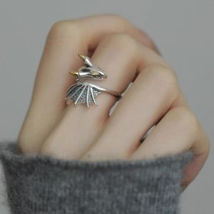 925 Sterling Silver Small Dragon Ring Female Ins2023 Ny nischdesign Personlighet Avancerad kall vindindexfingerring