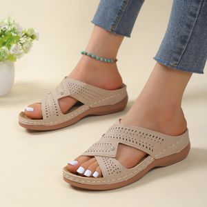 صندل نساء الأحذية الصيفية النساء الأنيقة منخفضة الكعب الصنادل النعال الصيفية Zapatos Mujer Wedge Heeled Sandals أنثى 240403