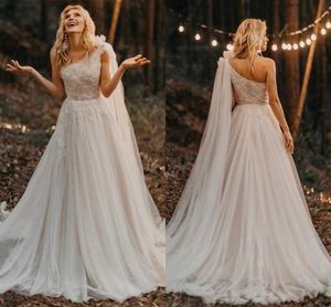 2021 Country Wedding Dresses Bridal Gown One Shoulder Lace Applique Tulle Sweep Train Custom Made Plus Size Sleeveless vestidos de novia