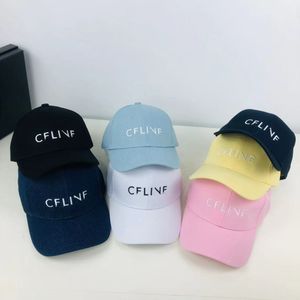 Fashion Ceines Baseball Cap Lettere ricamato Design Minimalist Men and Women Sports Casual Sun Hat