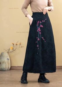 Ethnic Clothing 2024 Chinese Vintage Skirt National Flower Embroidered Cotton Linen Jacquard Oriental Folk A-line Fleece Lined