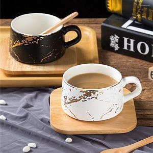 Kubki 240 ml Nordic Gold Marble Pattern Cup and Blucer Coffee European Ceramic Mub Black White Para Woda