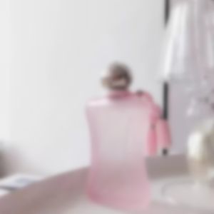 Sıcak Satış Parfüm Kadınlar için Köln 75ml EDP Doğal Sprey Lady Koku Sevgililer Günü Hediye Uzun Kalıcı Hoş Parfüm Ücretsiz Nakliye