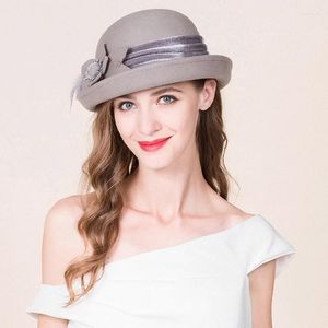 Beretti ragazze inverno Fedora calda cappello femmina Wool in stile britannico Cashmere Painter Cap Flower Decorate B-8721