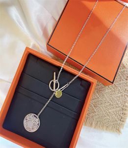 Collana di design classica Fashion Elegant Collane Gift per Mens Woman Jewelry Coin Pendant Altamente qualità con Shell Box Penderant2624830