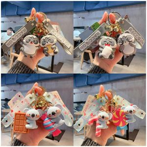 Koala di celebrità di Internet carina e creativa Koala, portachiavi di bambola di procione, zaino femminile, piccola decorazione sospesa, regalo di attività del negozio di articoli di cartoleria