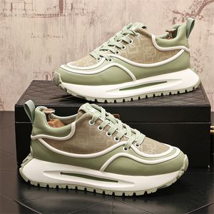 2024 SLEAKER SNEAKERS TRENDS MENS SAPATOS CASUAL Confortável Executando sapatos esportivos para homens Tênis de grife moderna